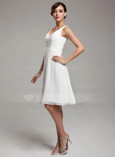 A-Line/Princess V-neck Knee-Length Chiffon Bridesmaid Dress With Ruffle Beading (007001083)