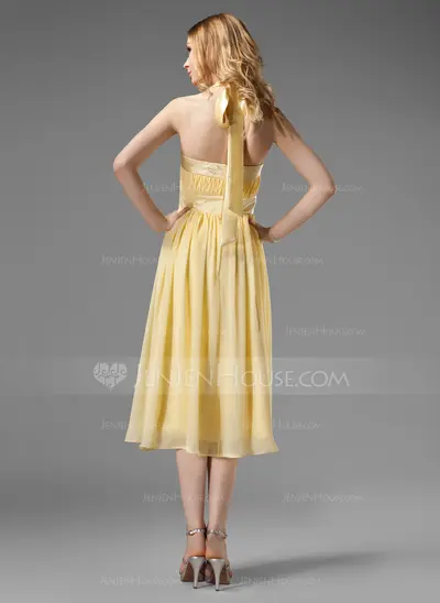 Vestidos princesa/ Formato A Frente única Comprimento de chá Chifon Charmeuse Vestido de madrinha com Pregueado (007000956)