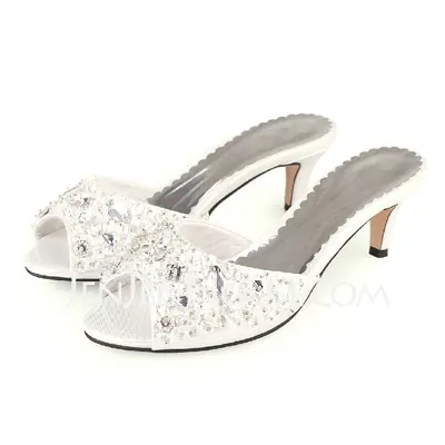Leatherette Kitten Hak Peep Toe Sandals Bruidsschoenen met Kraal (047011908)