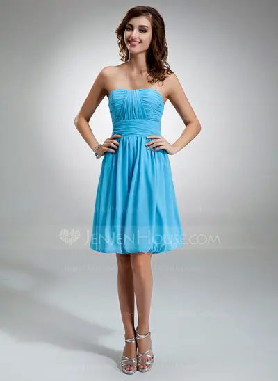 A-Line/Principessa A cuore Al ginocchio Chiffon Abito da damigella con Increspature (007004986)