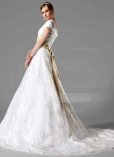 A-Line/Princess Square Neckline Chapel Train Satin Lace Wedding Dress With Lace Sashes Crystal Brooch (002000125)