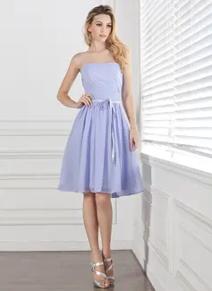 Vestidos princesa/ Formato A Coração Na altura do joelho Chifon Charmeuse Vestido de madrinha com Pregueado faixa (007004304)