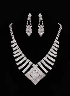 Jóias (Marvelous Czech Rhinestones With Alloy Plated Wedding Bridal Necklace And Earrings Jewelry Set 011005482)