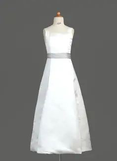 A-Lijn/Prinses Vierkante Halslijn Vloerlengte Satin Bloemenmeisjes Jurk met Sash (010002183)