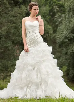 A-formet/Prinsesse Sweetheart Chapel Slep Brudekjole med Frynse Perlebesydd Paljetter (002024695)
