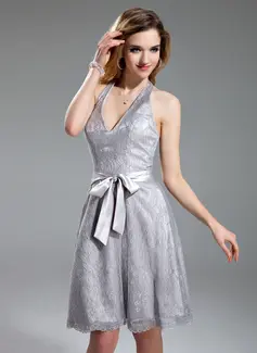 A-Line/Princess Halter Knee-Length Charmeuse Lace Homecoming Dress (022019596)