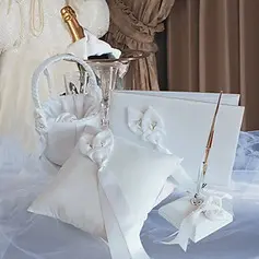 Calla Lily Wedding Collection Set In Ivory Satin (4 Pieces)(100018016)