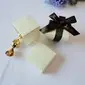 Square Ivory Favor Box (Set of 24) (050024061) Square Ivory Favor Box (Set of 24) (050024061)