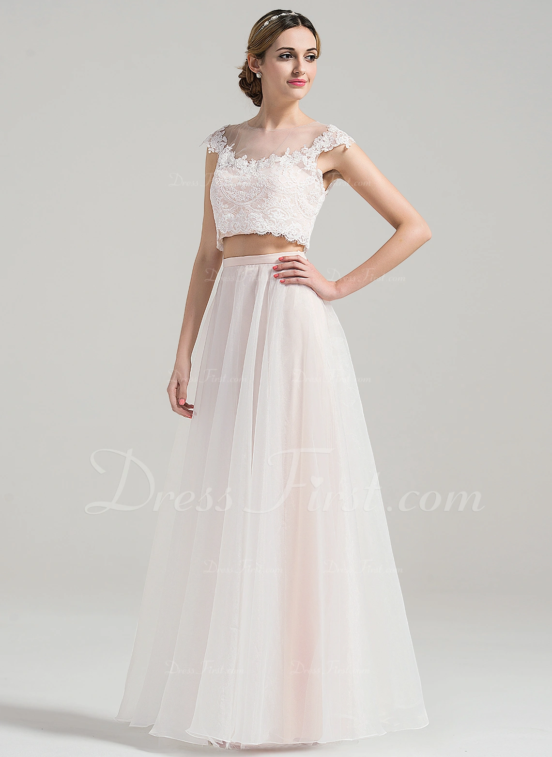 A-Line/Princess Scoop Neck Floor-Length Organza Lace Wedding Dress 