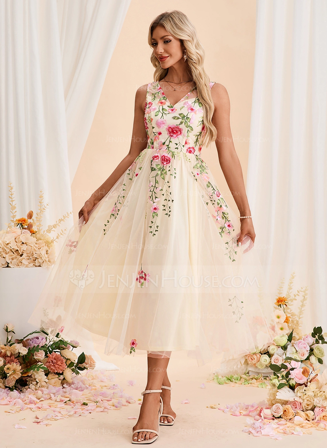 V-Neck Illusion Sleeveless A-line Tulle Midi Dress 