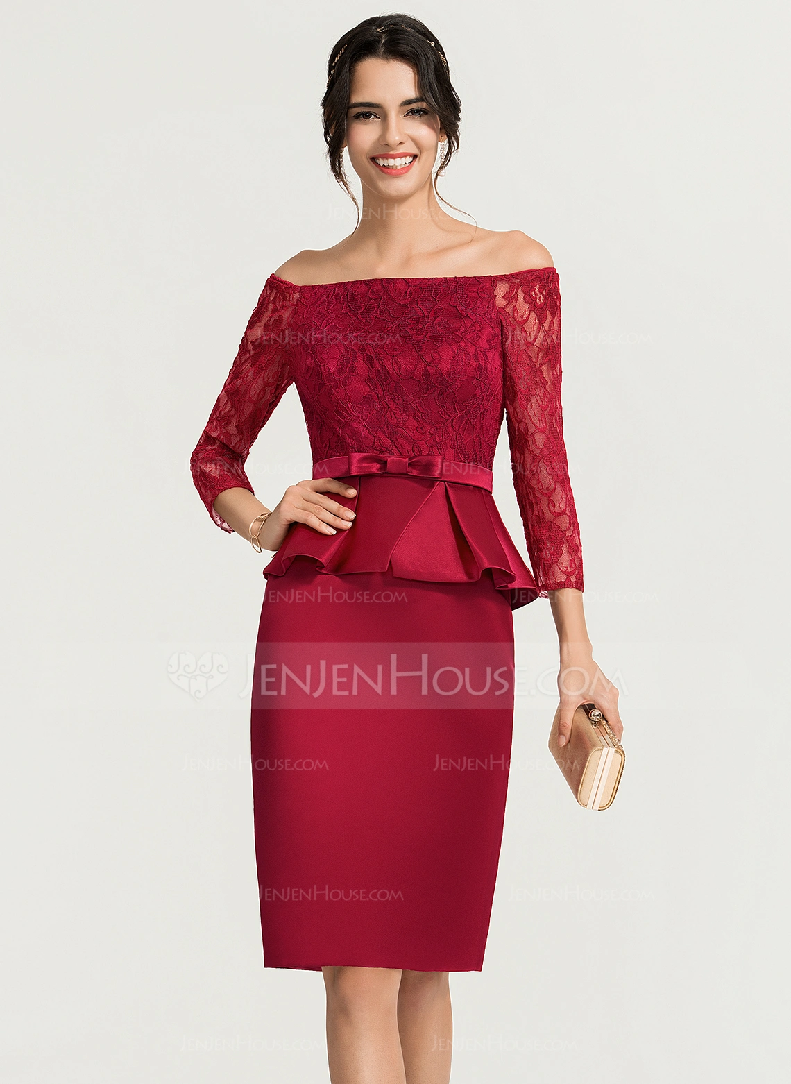 Sheath Bare skuldre Knelengde Blonder Satin Cocktailkjole 