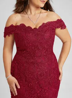 Robe maxi à épaules dénudées bustier en dentelle