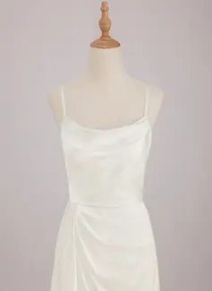 A-line kjole Cowl Gulvlengde Silkeaktig sateng Brudekjole med Ruffle 