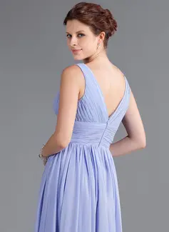 A-formet V-hals Te-lengde Chiffong Brudepikekjole med Frynse 