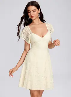 A-line V-Neck Short Lace Homecoming Dress With Ruched 