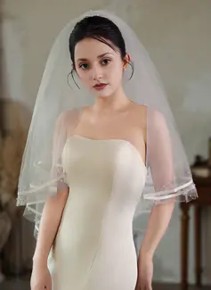 Pearl Satin Cut Edge Two Tier Bridal Short 31" Wedding Veils With Blusher 