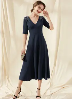 A-line kjole V-hals Te-lengde Strekk-crêpe Cocktailkjole med Profilering 