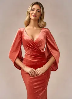 Kleid Maxi mit Cape-Ärmel aus Samt