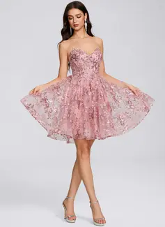 A-line V-Neck Short Lace Homecoming Dress With Sequins 