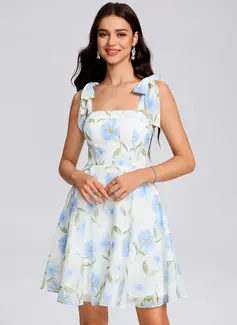 A-line Square Short Chiffon Homecoming Dress With Bow 