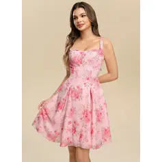 Robe trapèze à col cœur sans manches en mousseline