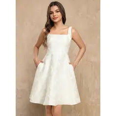 Robe trapèze à col carré sans manches en jacquard
