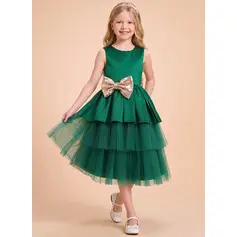 Robe trapèze avec nœud en tulle