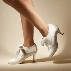 Damen Brautschuhe Satin High-Heels Runde Schuhspitze Brautschuhe Brautstiefel Vintage Hochzeit Party Abschlussball Schuhe 