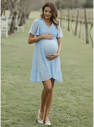 Línea a escote en v hasta la rodilla vestido premamá con volantes fruncido 