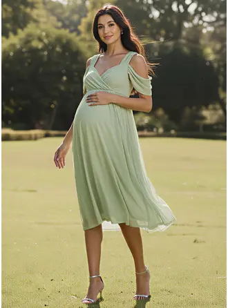 Línea a hombros descubiertos escote en v hasta la tibia vestido premamá con plisado 