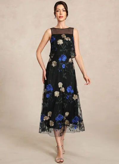 Corte em a bordado renda vestido