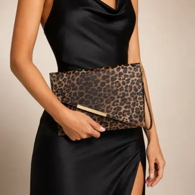 Casual pu bolsas de embreagem em castanho