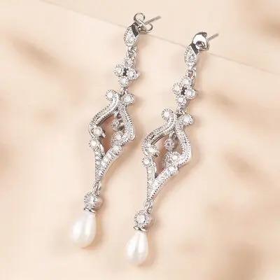 Vintage Pearl Rhinestone Dangle Earrings 