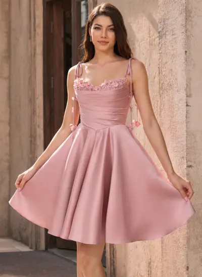 Kleid in A-Linie mit Herzausschnitt Spaghettiträger 3D-Blumen aus Satin