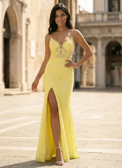 Jurk van kant met spaghetti strass