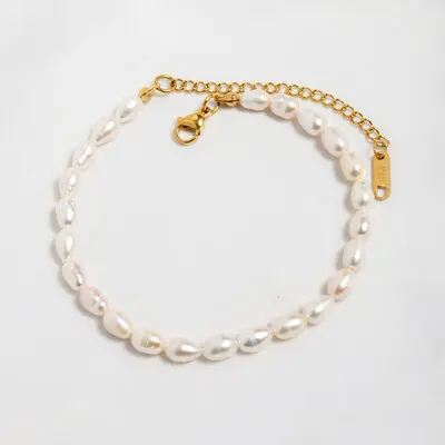 Morsiamen epäsäännöllinen pearl ranneke 