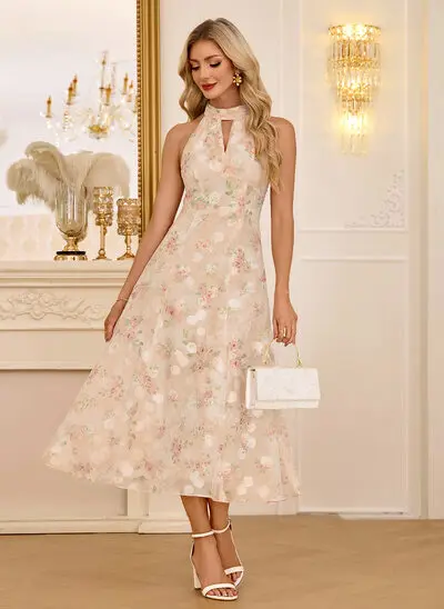 Vestido midi con cuello alto estampado floral de devoré floral