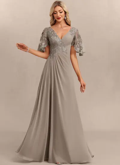 A-line kjole V-hals Gulvlengde Chiffon Festkjole med Applikasjoner Blonder 