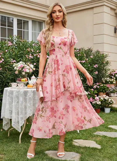 Jurk medium van de chiffon met floral print