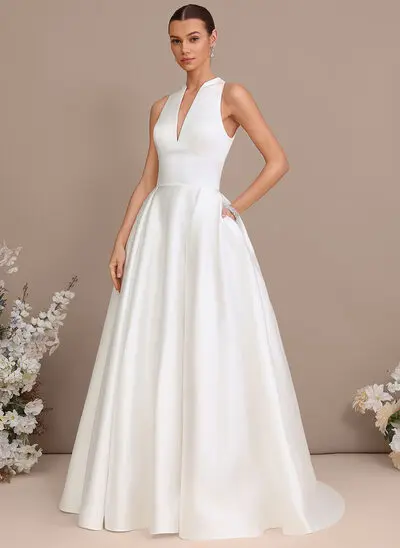 Vestido línea a con bolsillos de satén