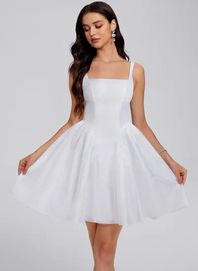 A-line Square Short Taffeta Homecoming Dress With Bow Ruched 