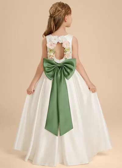 Kjole A-line kjole i Sateng med 3D-blomster