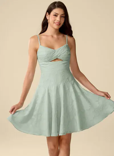Kleid in A-Linie mit Herzausschnitt Spaghettiträger Cut Out aus Floral-Ausbrenner