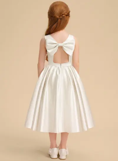 Vestido línea a con lazo de satén