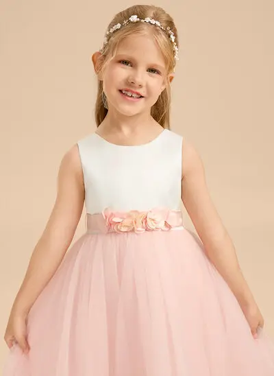 A-linja pyöreä kaula-aukko polven alle satiini tylli kukka tyttö mekot jossa 3d kukka 