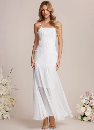 Robe sirène à col carré avec fleurs en dentelle