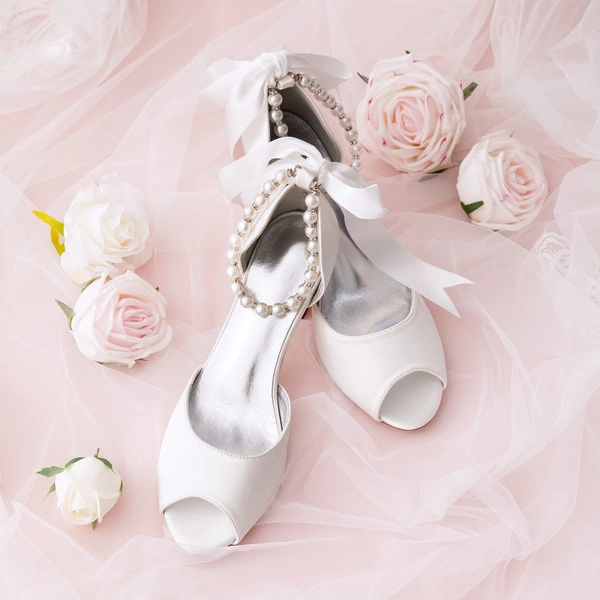 med Bowknot Imitert Perle Perle Rhinestone Kvinner Stor Hæl Titte Tå Sandaler Mary Jane silke som sateng Brudesko 