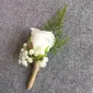 6 PCS Artificial Wedding Flowers Silk Roses Boutonniere 